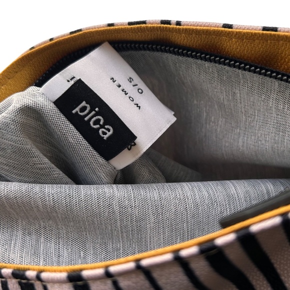 Sherpani Pica RFID MultI Pocket Crossbody Shoulder Bag - Picture 8 of 11